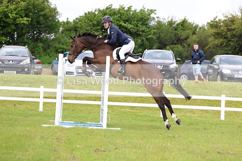 3E7A6968 - Class 11: Senior Newcomers/1.10 open