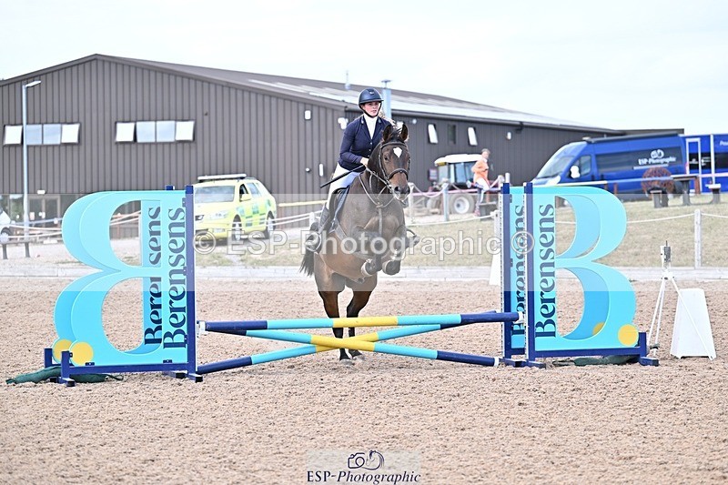 250826-151635-00073 - Clear Round and 60cm