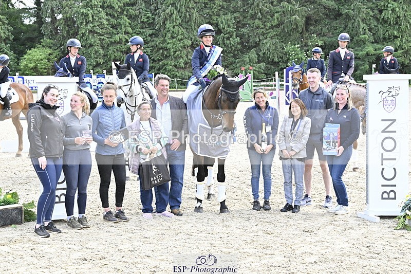250525A-161400-18570 - Presentations Section C CCI 2 Star Long