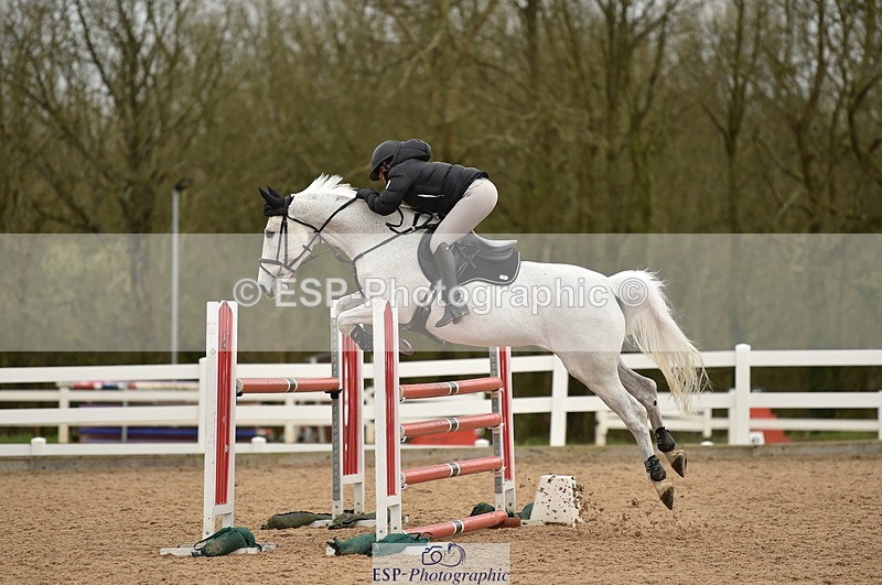 240327A-131410-00525 - Cls 4 Newcomers and 1.10m Open