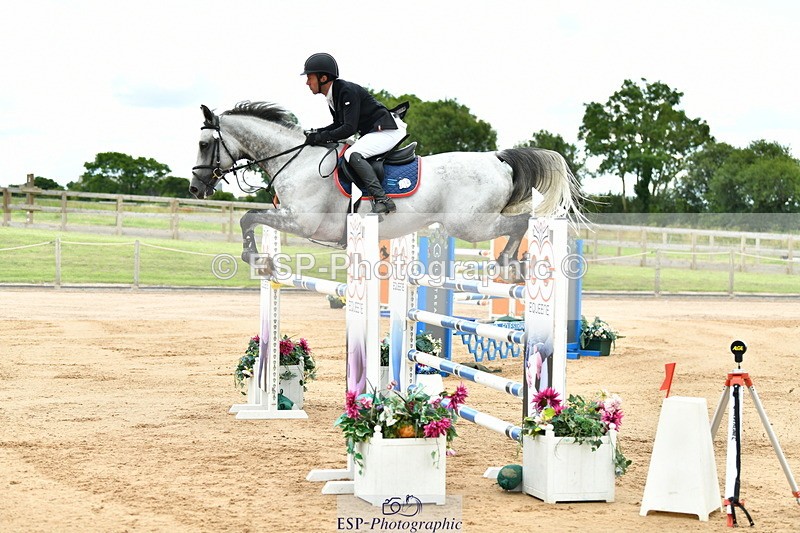 230720A-121450-02749 - Cls 33, 7 Yr Olds 1.30m