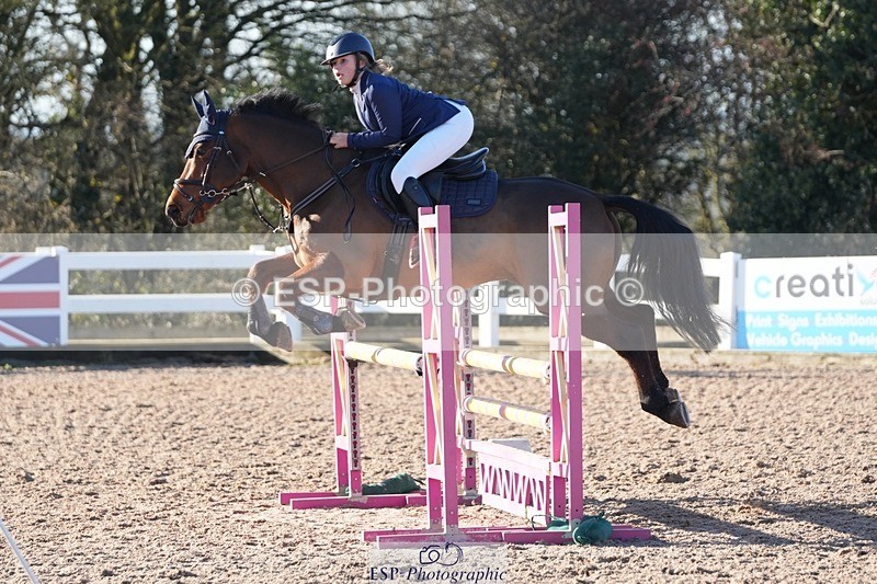 251130-112805-01082 - Cls 5 Pony Discovery & 90cm Open