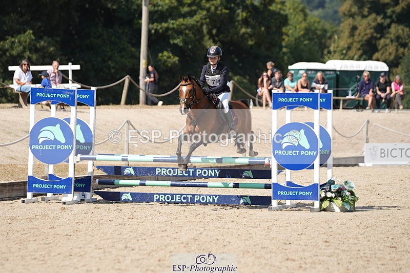 250824A-145200-38475 - 2174-Kezia.Getson-Hillside.First.Edition