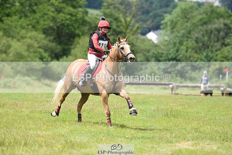 230625-122208-03809 - XC 90cm 12.00 to 13.00