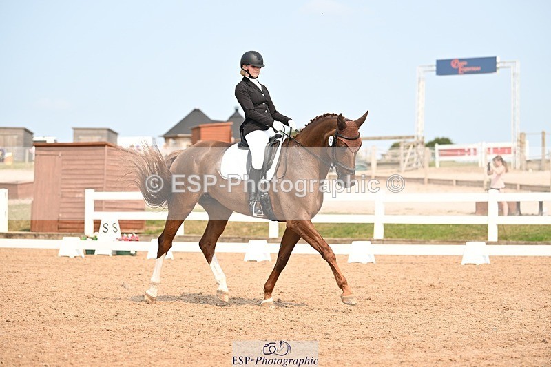 250816-151839-06144 - 121-Daisy.HedgesFelicia.v