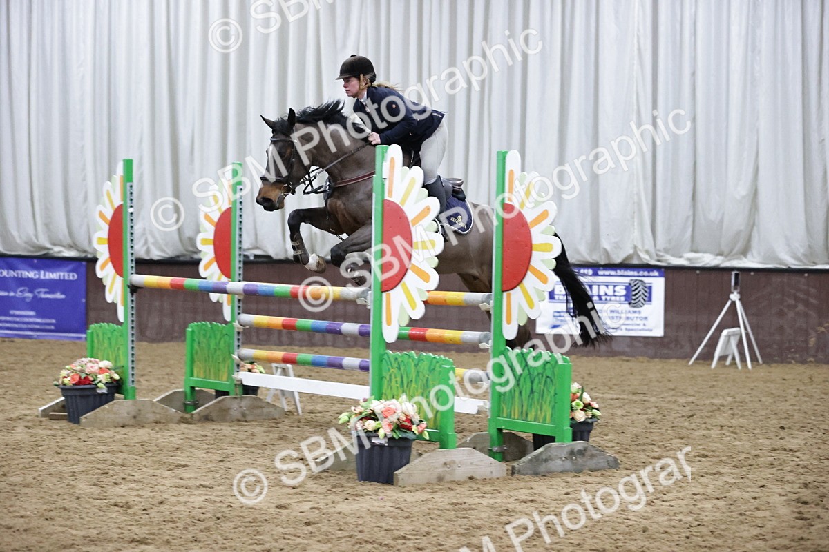 SBM_001181 - Class 4 - Senior Newcomers/ 1.10m Open