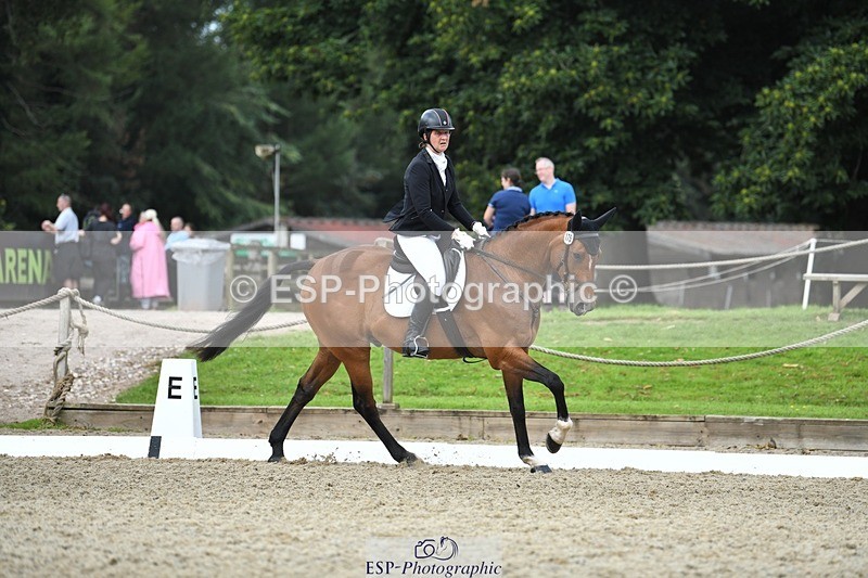 230812-110121-03519 - Cls 6 Novice Silver 10.30 to 11.55 break