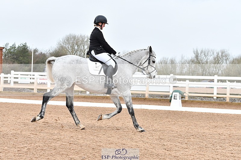 240121A-112856-00561 - Cls 5 Novice 37A