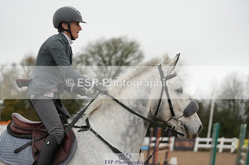 251109-114054-03605 - Cls 20 Newcomers and 1.10m Open