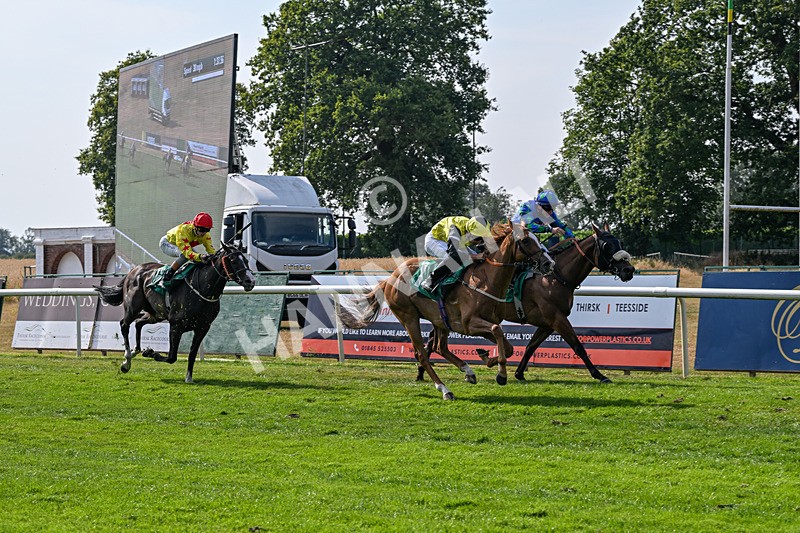 160726-Race 6-Capital Guarantee-5137 - Race 6 16.45pm Thirsk Sky Bet Summer Festival Day Friday 24th July Handicap