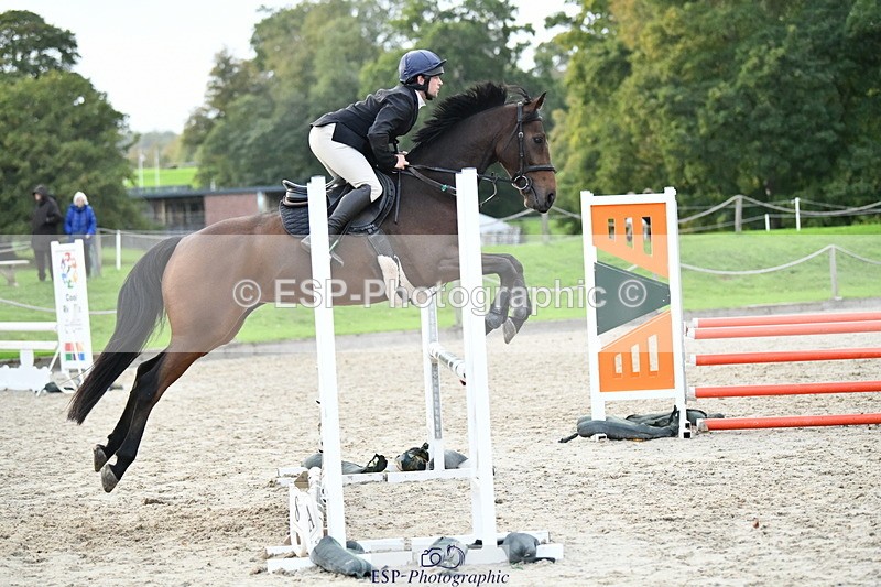 251004A-172629-02430 - Classes 12 & 13 90cm