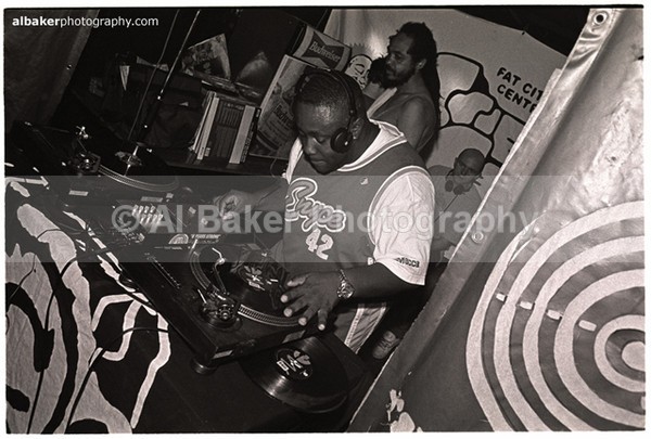 22 shortee-blitz - Friends-&-Family @ the-roadhouse 04.09.02