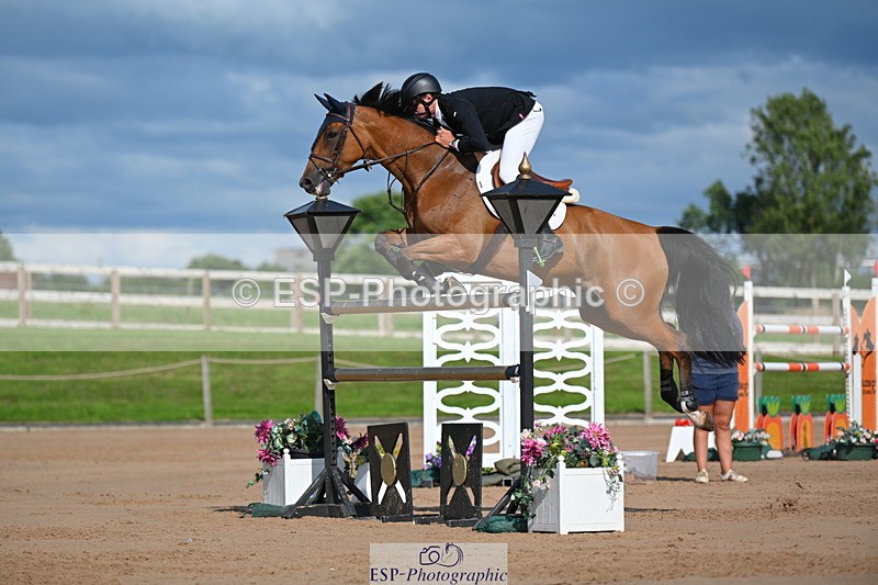 230721A-170709-07991 - Cls 10, 2 Star Big 1.45m Break to End