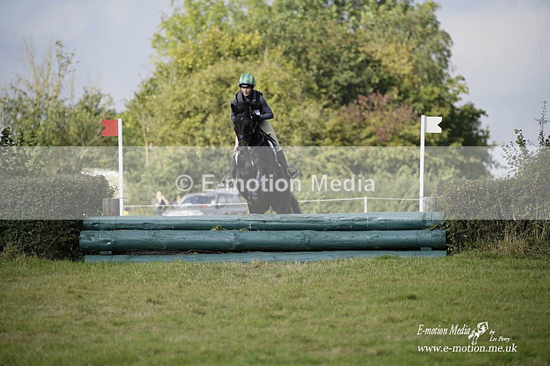  WWHT 171021 3048 - Intermediate (0.90m)  17/10/21