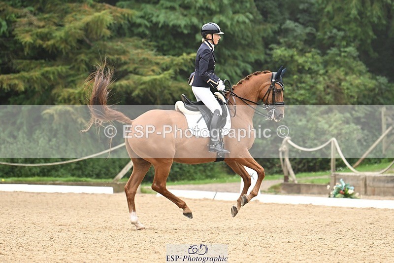 240811-114449-05587 - 253-Pauline.Jaggs-Emilio.Onneke