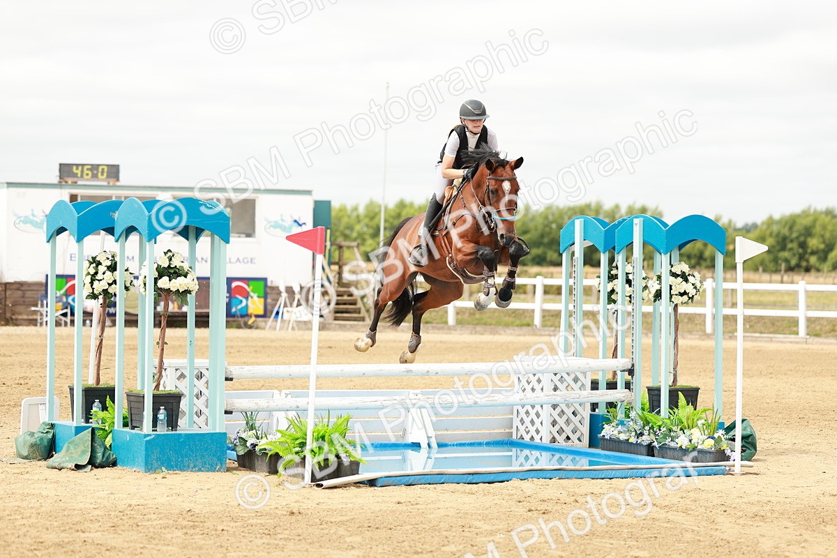 SBM_017374 - Class 21 - Senior Newcomers Championship 2d Rd