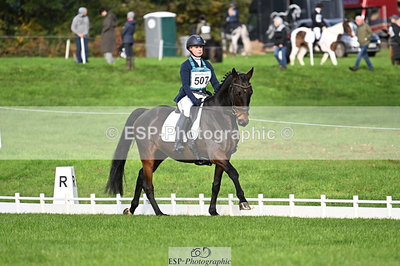 251023A-103458-02542 - G-507-Dominique.Kinnaird-Ainley