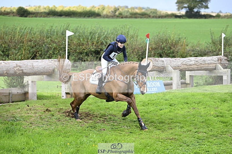 251024A-133605-11512 - B-170-Mollie.Summerland