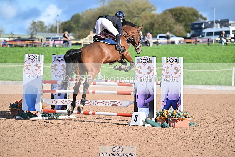 231014A-102759-04101 - Cls 18 Newcomers & 1.10m Open