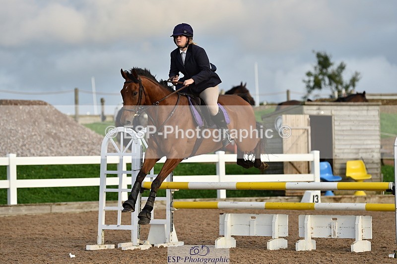 220829A-183122-00577 - 90cm classes