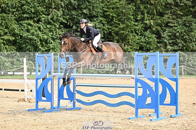 240818-152200-05180 - Cls 12A Snr Foxhunter & 1.20m Open