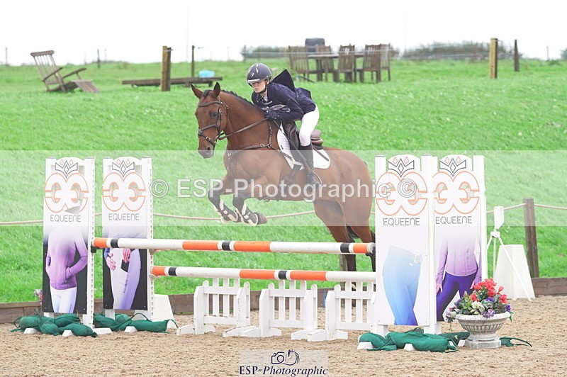 230924A-113134-04571 - 100 SJ 11.00 to 12.00