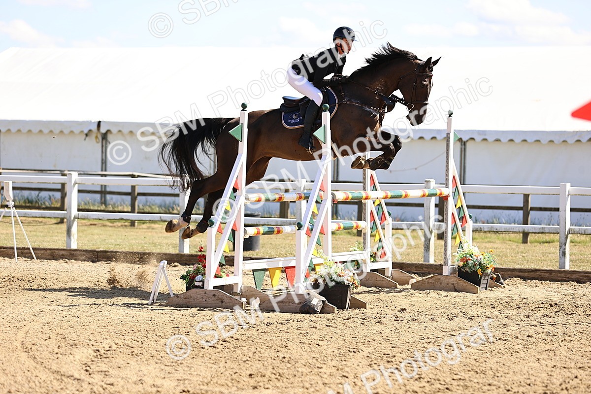 SBM_015484 - Class 16 - Senior foxhunter - 1.20m Open