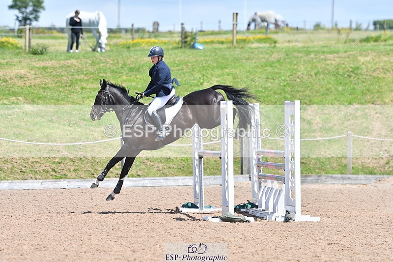 240609A-125336-05410 - Cls 18 Snr Newcomers and 1.10m Open