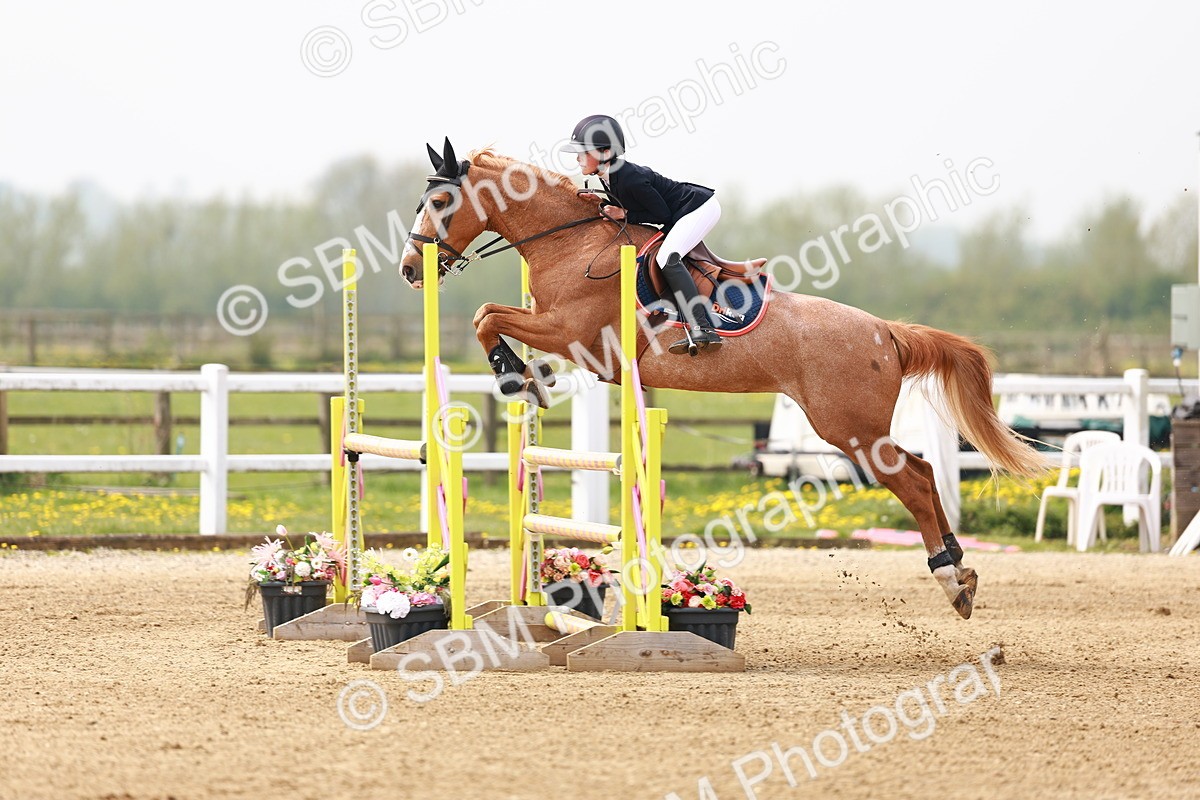  - Class 17 - Senior 1.05m