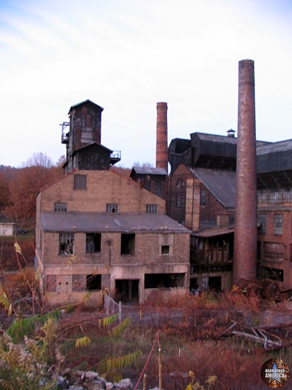 Fostoria Glass Company (Moundsville, WV) | Exterior - The Fostoria Glass Company