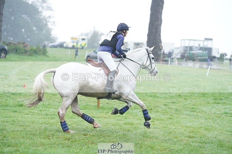 231021-105846-13948 - 651-RATHNAGREW.GREY.TEX-Nicola.Horsley-gubbins-SC+XC