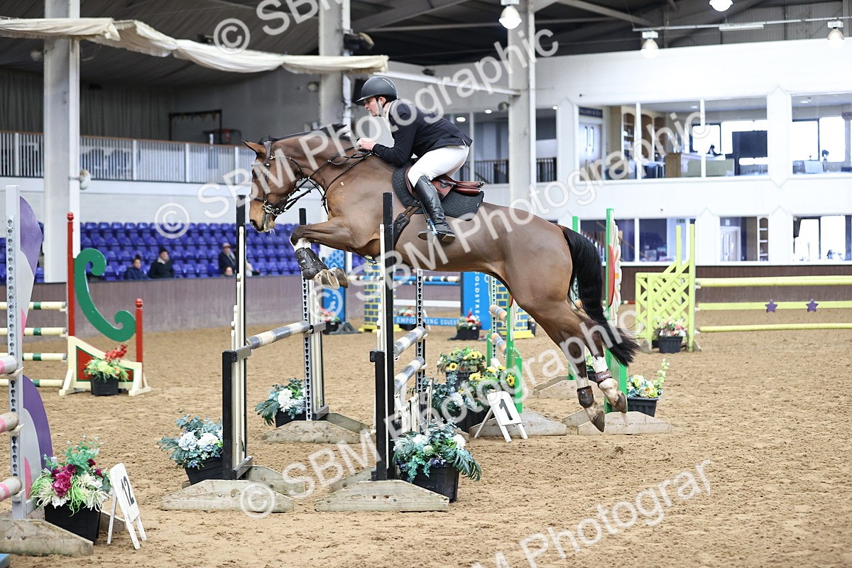 SBM_005902 - Class 16 - Senior Newcomers - 1.10m Open