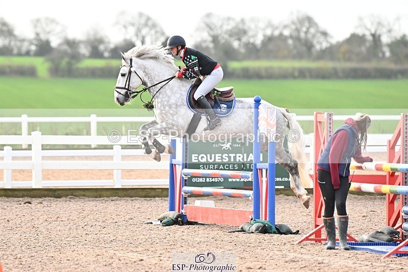 241206-094739-00083 - Cls 2 British Novice and 90cm Open