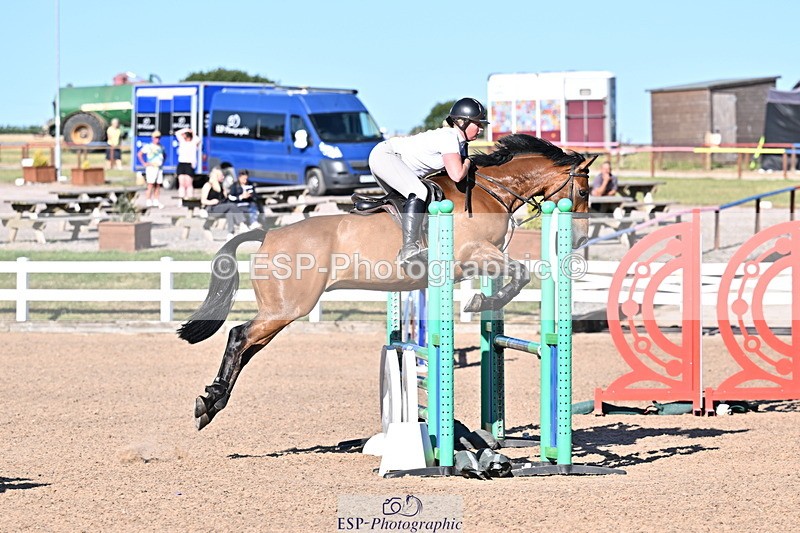 250708A-181740-00463 - 90cm Classes