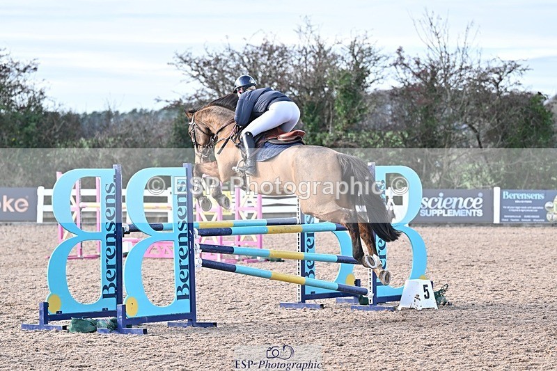 251126-125229-00537 - Cls 4 Newcomers and 1.10m