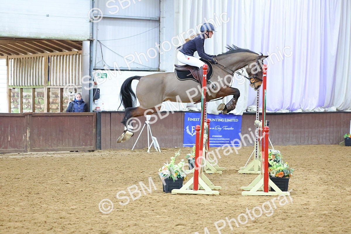 SBM_010585 - Class 23 - Senior Newcomers/ 1.10m Open - First Round (1.10m)