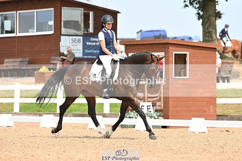 250816-141235-05043 - 052-Marcela.PomphreyLinkeltje.DE.J