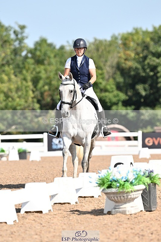 250816-103834-03162 - 099-Essie.BarkerBloody.Nora