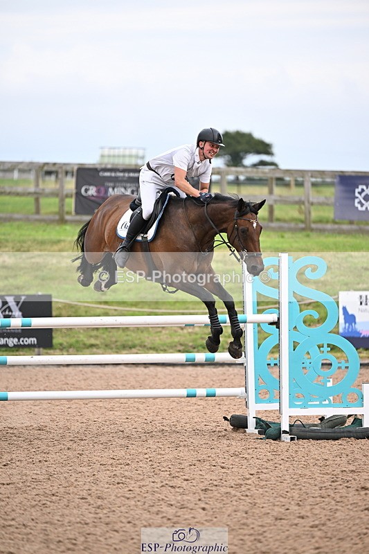 240828A-163120-01366 - Cls 5 Snr Foxhunter and 1.20m Open