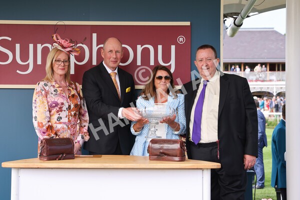 yr17082022r1-072 - Race 1 1.50pm Sky Bet & Symphony Group Stakes