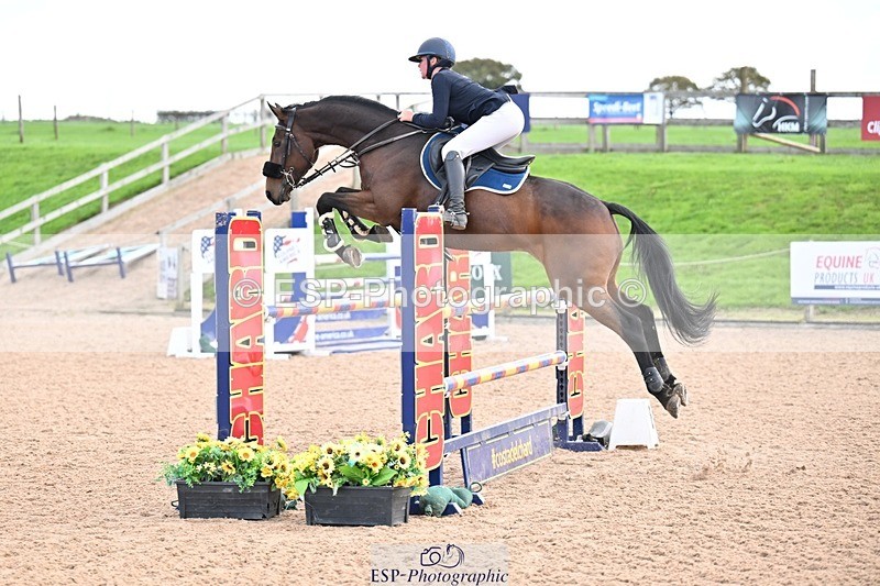 251005-100650-02670 - Cls 15 Foxhunter and 1.20m