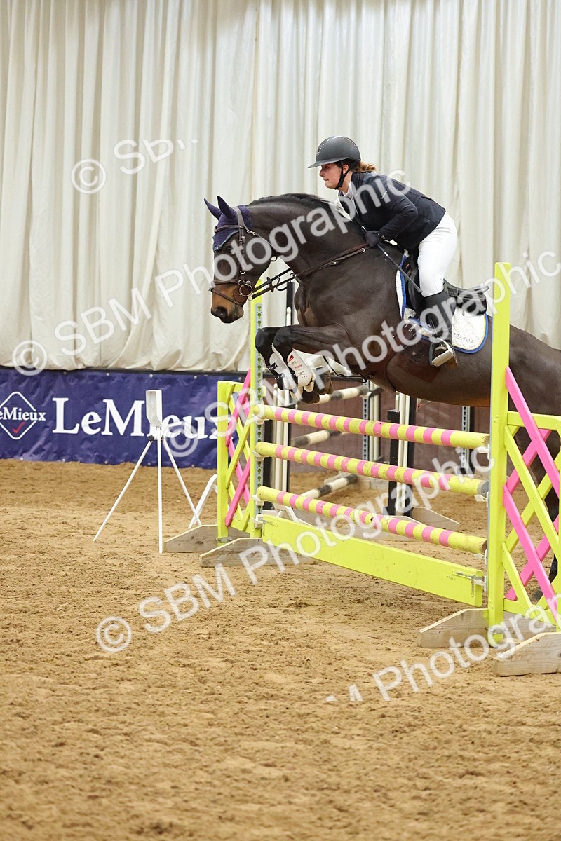 SBM_001427 - Class 4 - Senior Newcomer - 1.10m