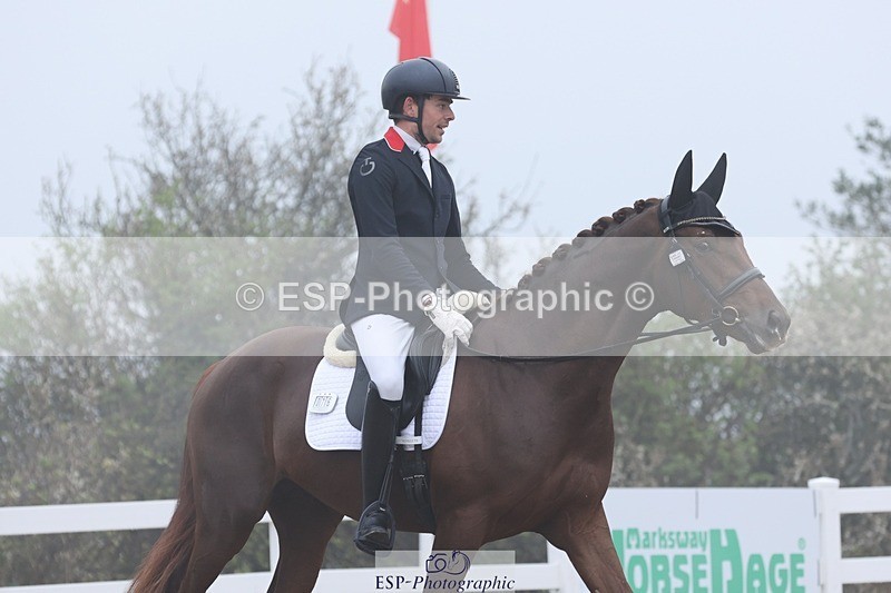 250404-091324-04425 - 076+074-Angus.Corrie-Deane+Amelia.Struel