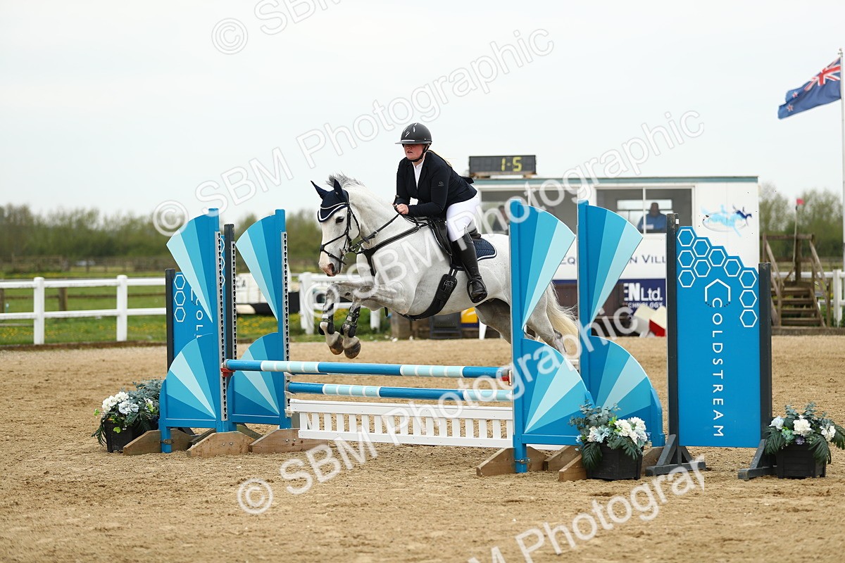 SBM_000489 - Class 2 - Senior British Novice 90cm