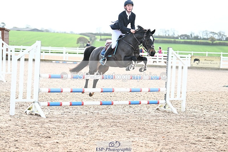 231118A-112623-01687 - Cls 5 Discovery & 90cm Open