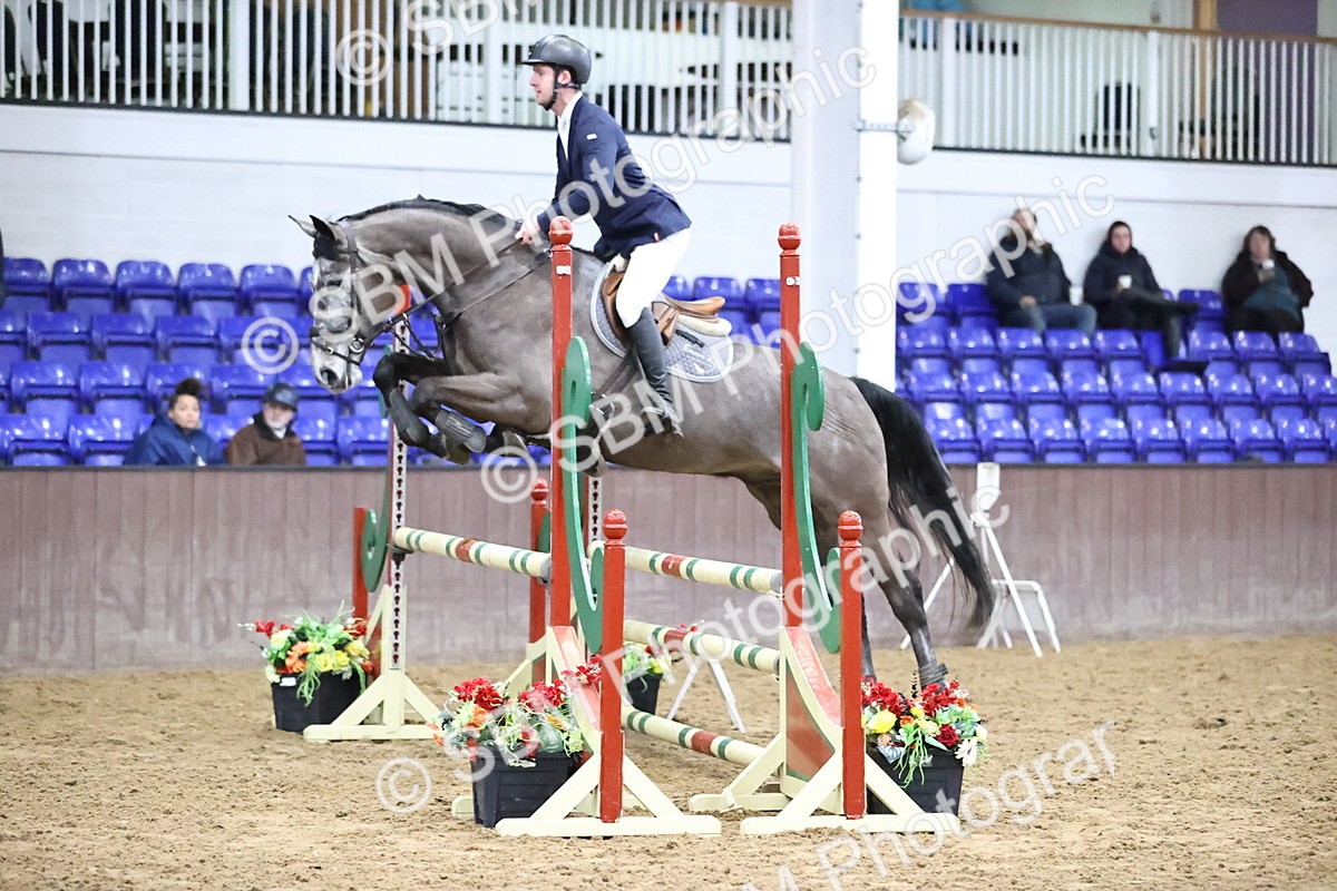 SBM_2365 - Class 8 - Nupafeed Supplements Senior Discovery/ 1m Open