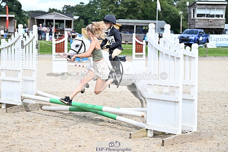 230824-131441-03350 - Round 1 Lead Rein Start to 13.50 cw