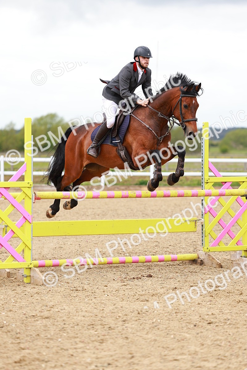 SBM_002312 - Class 10 - Senior Newcomers - 1.10m