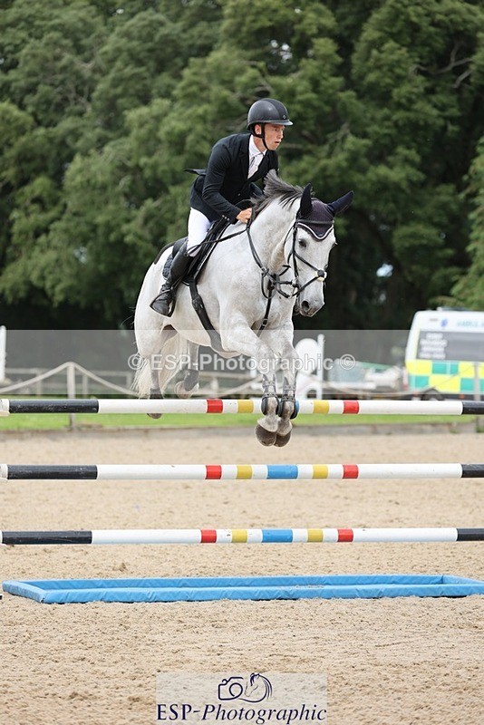 240711-152324-28890 - Cls 124 Foxhunter