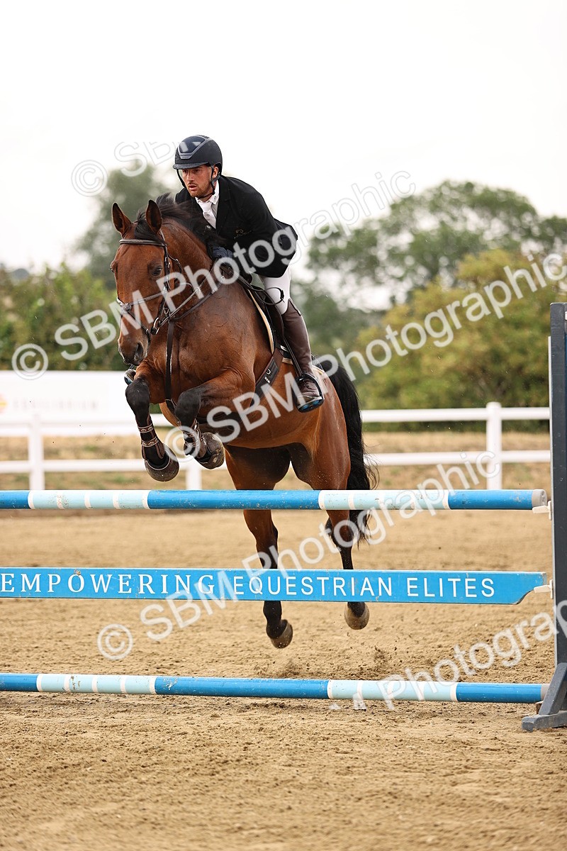SBM_026491 - Class 12 - Amateur Championship Qualifier 1.05m